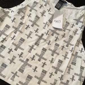Rue 21 size large crop top. NWT.